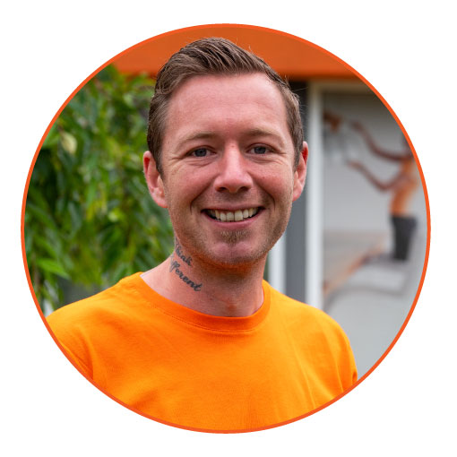 Markus Pflügl - Elektromonteur Markus Pflügl  - Elektromonteur Elektro Tisch